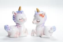 FIGURA UNICORNIO BEBE ADORABLE ACOSTADO CON LOS OJOS CERRADOS TONOS BLANCOS Y AZULES 8,5 X 7 CM. FIGURA UNICORNIO BEBE ADORABLE ACOSTADO CON LOS OJOS CERRADOS TONOS BLANCOS Y AZULES 8,5 X 7 CM.