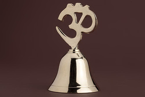 CAMPANA DORADA SIMBOLO OM 5 X 10 CM