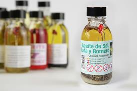 ACEITES PARA RITUAL | ACEITE DE SAL, RUDA Y ROMERO. Contra la negatividad (125 ml).