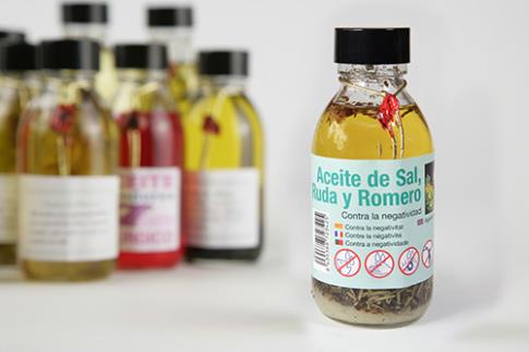 ACEITES PARA RITUAL | ACEITE DE SAL, RUDA Y ROMERO. Contra la negatividad (125 ml).
