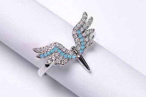 ANILLOS | ANILLO ACERO ADAPTABLE ANGEL CON GRANDES ALAS TONO AZULADO CON BRILLANTITOS