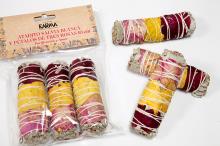 ATADITO SALVIA BLANCA Y PETALOS ROSAS ROJAS, ROSA Y AMARILLAS 10 CM (Purificacion y Amor)