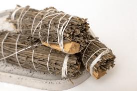 INCIENSOS ARTESANALES | ATADITO TWIN PURIFICADOR Y PROTECTOR DE PALO SANTO Y HIERBAS DE ROMERO