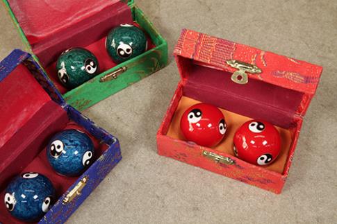 COMPLEMENTOS FENG SHUI | (BAJA) CAJA PAREJA BOLAS BOADING YIN YANG 3CM