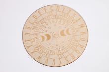 BASE RADIESTESIA CIRCULAR MADERA COLOR CLARO FASES LUNARES 15 CM