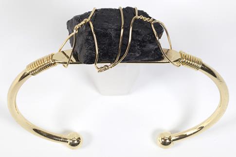 COLLARES, PULSERAS, PENDIENTES Y ANILLOS | BRAZALETE ABIERTO METAL DORADO CON OBSIDIANA EN BRUTO 6,5X6CM
