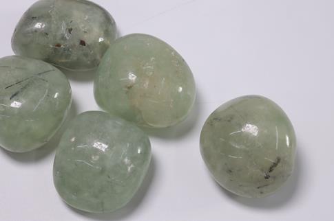 CANTOS RODADOS GRANDES | CANTO RODADO GRANDE PREHNITA -2.5-3.5 cms-