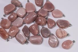 CANTOS RODADOS ENGARZADOS | CANTO RODADO PEQUEO ENGARZADO PIEDRA SOL (Adularia naranja)