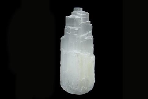 MINERALES Y GEMAS | CATEDRAL DE SELENITA MINI 65x25 mm aprox.