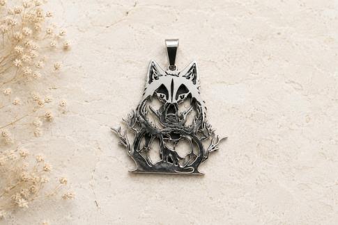COMODIN | COLGANTE ACERO CABEZA DE LOBO Y LOBO AULLANDO 3,2 X 3,2 CM.
