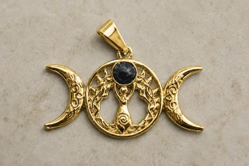 COLGANTES | COLGANTE ACERO DORADO TRIPLE LUNA CON DIOSA Y MINERAL 1,8 X 3,2 CM.