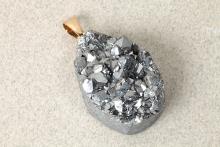 COLGANTE ACERO DRUSA AQUA AURA PIRITA 2 X 4 CM APROX
