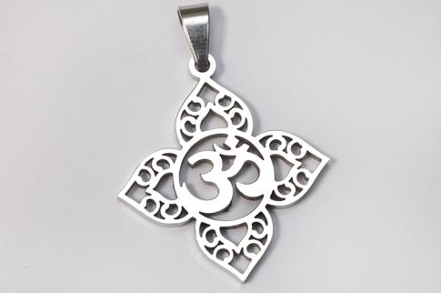 AMULETOS Y TALISMANES | COLGANTE ACERO OM CON MARCO DE FLOR DE CUATRO PETALOS