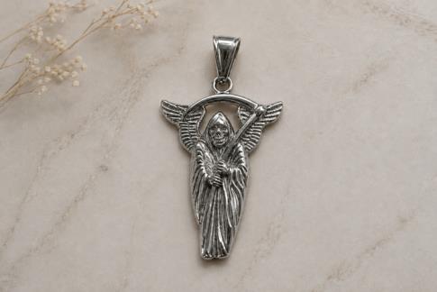 COLGANTES | COLGANTE ACERO SANTA MUERTE 4 X 3 CM.