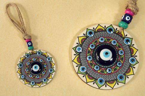 AMULETOS Y TALISMANES | COLGANTE DE CORDON Y OJO TURCO CON MANDALA COLORES AZULES 9x22CM