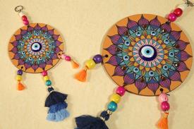 OJO TURCO | COLGANTE DE MADERA DISEO MANDALA Y OJO TURCO CON BORLAS 12x28CM (DISEO 2)