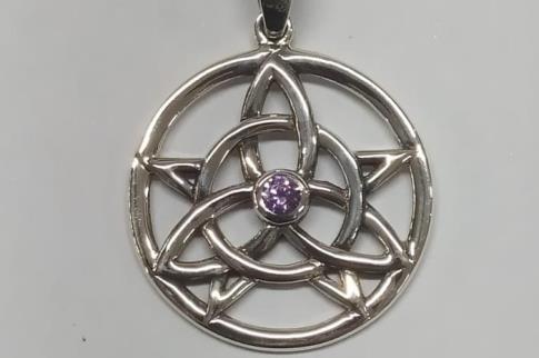 COLGANTES | COLGANTE DE PLATA NUDO DE BRUJAS EN CIRCULO CON BRILLO 2,2CM