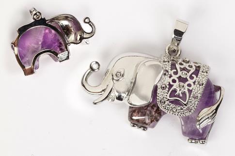 COLGANTES DE MINERALES | COLGANTE ELEFANTE CON AMATISTA 2X3,2CM