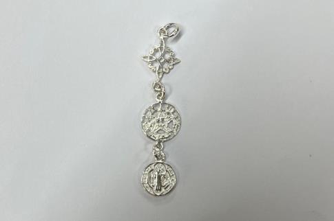 COLGANTES | COLGANTE PLATA TRIPLE PROTECCION NUDO BRUJAS, SAN BENITO, TETRAGRAMATON DIJES MINIS