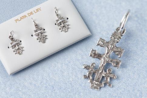 JOYERIA | CRUZ CARAVACA 1,5 CM. STA GEMA EN PLATA LEY
