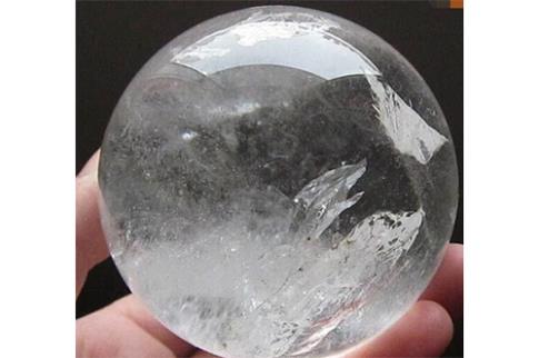 COMODIN | ESFERA DE CUARZO CRISTAL DE 364 GRAMOS APROX. 6.5 CMS DE 