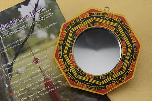 FENG SHUI, VARIOS | ESPEJO PAKUA CONCAVO 12 CMS. Absorbe las malas energas y las dispersa.