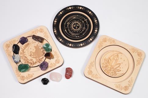 PENDULOS Y VARILLAS RADIESTESIA | EXPOSITOR MADERA PARA MINERALES DISE�OS ESOTERICOS 9,3X9,3 CM.