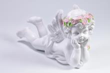 FIGURA ANGELITO COLOR BLANCO CON CORONA DE FLORES ESTIRADO 15 X 23 CM.