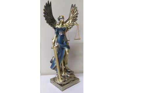 COMODIN | FIGURA DIOSA JUSTICIA ALADA COLOR DORADO Y AZUL 40 CM RESINA