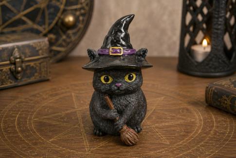 COMODIN | FIGURA GATITO CON SOMBRERO DE BRUJA Y ESCOBA COLOR NEGRO 10 X 5,5 CM.