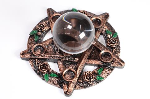 BOLAS CRISTAL Y OUIJAS | FIGURA PENTAGRAMA CON TRIQUETA Y MOTIVOS FLORALES BASE ESPECIAL PARA BOLAS DE CRISTAL O MINERAL 14,5X14 CM.