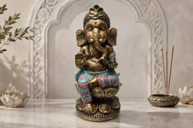 BUDAS Y GANESHAS | FIGURA RESINA GANESHA SENTADA CON ROPA TONOS AZULES Y ROJOS 33X14CM.