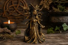 DIOSAS | FIGURA RESINA MORRIGAN EN ALTAR COLOR BRONCE 15 X 9 CM.