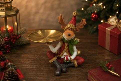 FIGURAS DE NAVIDAD | FIGURA RESINA RENO NAVIDE�O CON BANDEJA PORTAVELON 23 X 19 X 12 CM.