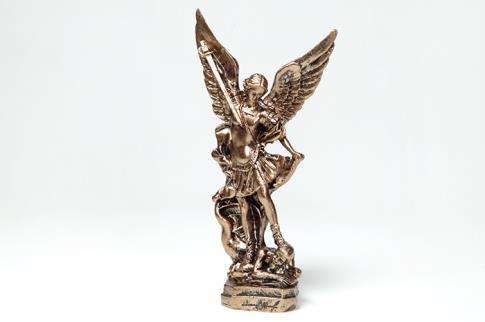 SANTOS Y ARCANGELES | FIGURA SAN MIGUEL ARCANGEL CON ESPADA SOBRE DEMONIO 16 X 7 CM.