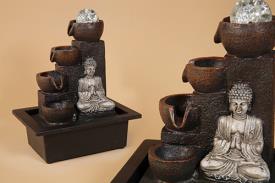 FUENTES FENG SHUI | FUENTE RESINA GRIS BUDA MEDITACION C/CASCADA CON BOLA 23X30CM