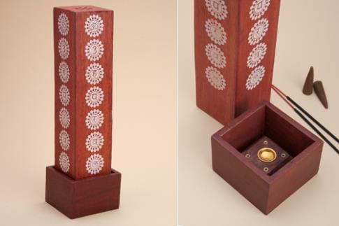PORTAINCIENSOS | INCENSARIO DE PIE VARILLAS Y CONOS ROJO DE LOS 7 CHAKRAS 7.5X30 CMS