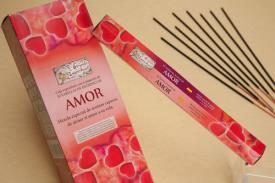 INCIENSOS HEXAGON. NATURALES 20 VAR.(26 G) DUR.45" | INCIENSO AMOR HEXAGONAL 20 VARILLAS 26 G.