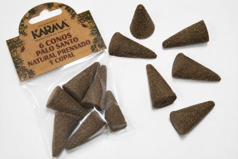 PALO SANTO | INCIENSO CONOS PALO SANTO NATURAL PRENSADO Y COPAL 2.5 x 5 cm (Bolsa de 6 unidades)