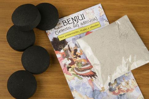 INCIENSOS EN GRANO | INCIENSO DE BENJUI CON CARBON E INSTRUCCIONES (50 GR APROX)