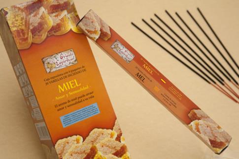INCIENSOS HEXAGON. NATURALES 20 VAR.(26 G) DUR.45" | INCIENSO MIEL (AMOR Y SENSUALIDAD) HEXAGONAL 20 VARILLAS 26 G.