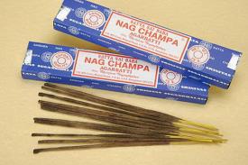 INCIENSOS NAG CHAMPA, GOLOKA Y PADMINI | INCIENSO NAG CHAMPA 15 GRMS