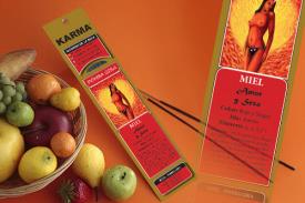 INCIENSOS KARMA ESOTERICOS 16 VAR. (26 GRM) DUR.60 | INCIENSO POMBA GIRA (MIEL) ATRAE AMOR Y SEXO KARMA 16 VARILLAS 26 G.