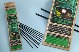 INCIENSOS KARMA NATURALES 16 VAR. (26 GRM) DUR.60" | INCIENSO RUDA, SAL GORDA Y PIMIENTA (LIMPIEZA Y PROTECCIN) KARMA 16 VARILLAS 26 G.