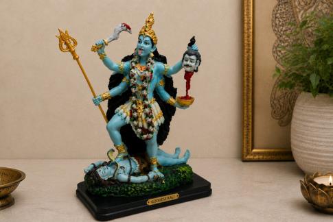 BUDAS Y GANESHAS | KALI: PROTECTORA ESPIRITUAL DE AMOR FEROZ QUE DESTRUYE EL EGO Y TRAE PAZ. 22X16CM.