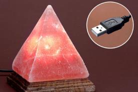 LAMPARAS DE SAL Y OTROS MINERALES | LAMPARA DE SAL PIRAMIDE 0,5-0,7 KGS CON USB PARA ORDENADOR CAMBIA DE COLOR.
