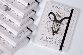 LIBRETAS, AGENDAS Y CALENDARIOS | LIBRETA PEQUEA CAPRICORNIO 14,5 X 10,5 CM.