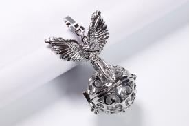 LLAMA ANGELES | LLAMA ANGELES COBRE COLOR PLATEADO ANGEL CON LAS ALAS EXTENDIDAS 4,3 X 2,8 CM.