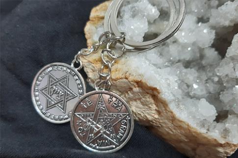 COMODIN | LLAVERO AMULETO TETRAGRAMATON, ESTRELLA DE DAVID