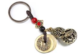 LLAVEROS | LLAVERO CALABAZA CHINA CON MONEDA I CHING 9X2,5CM